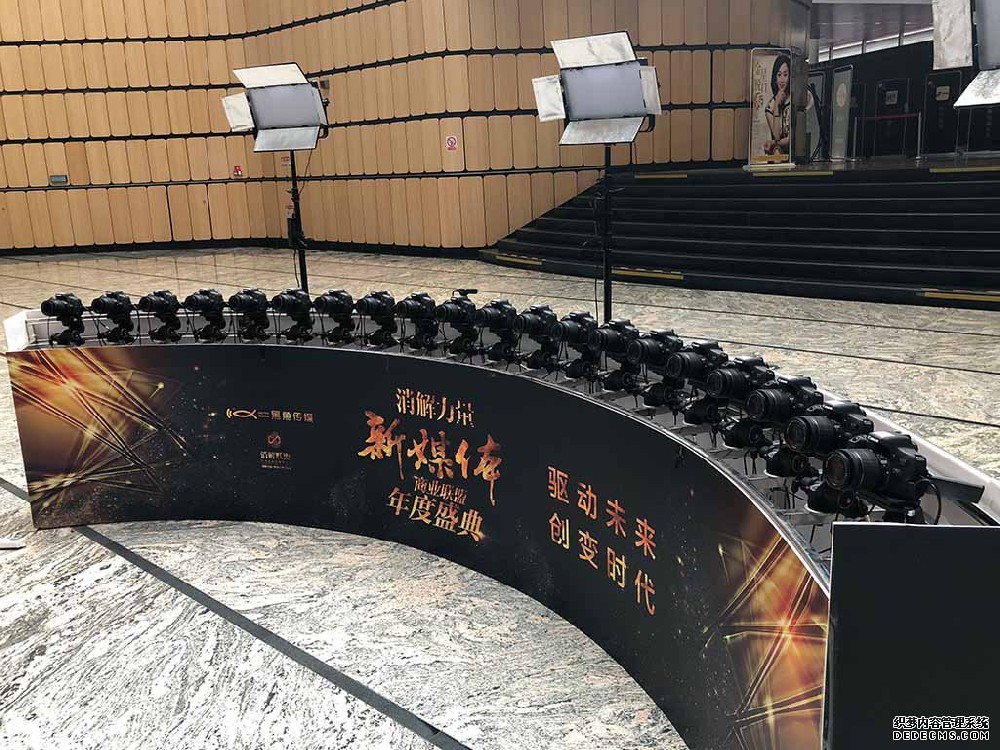 內(nèi)部揭秘濟(jì)南180度環(huán)繞拍攝報(bào)價(jià)，這樣的答案很多人想不到吧